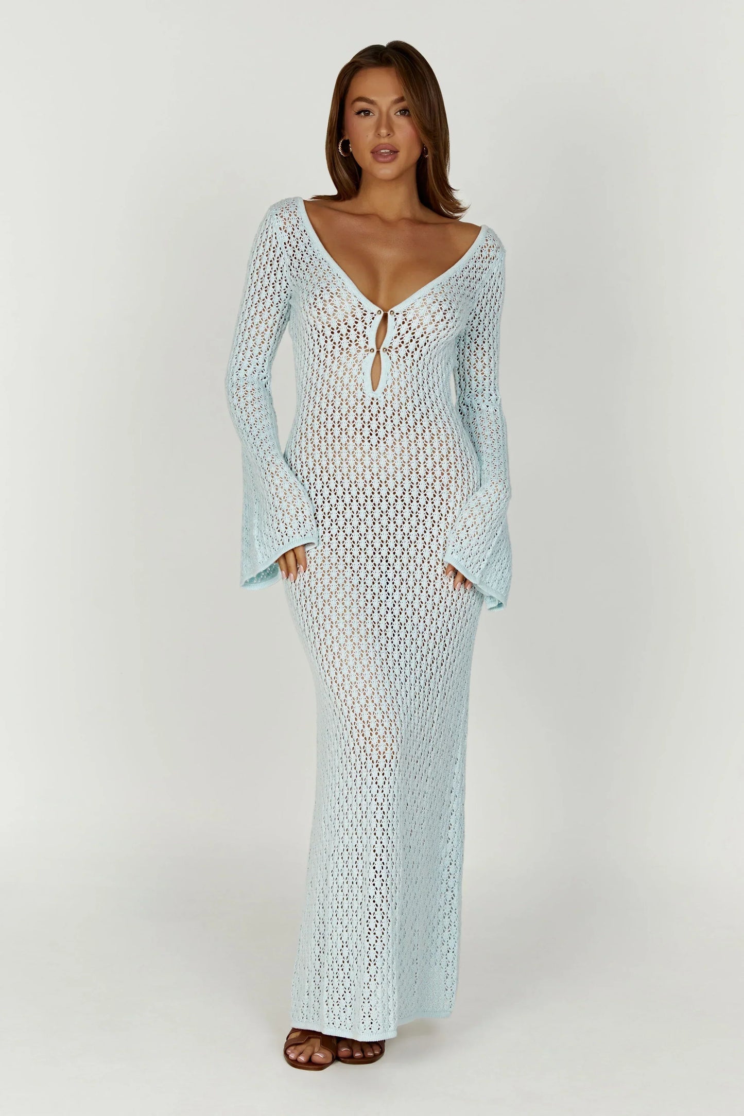 KAYLA MAXIKLEID MIT HÄKELÄRMELN
