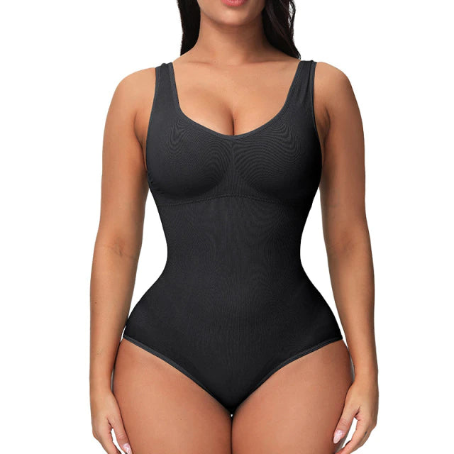 CHANELA DIAMANTÉ-KLEID